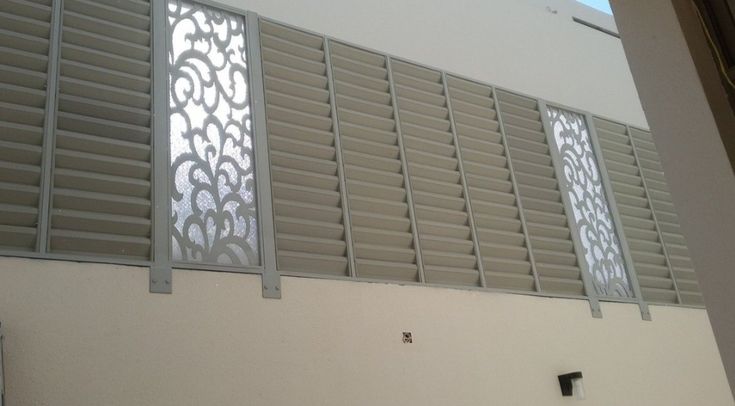 سواتر خارجية بألوان متعددة