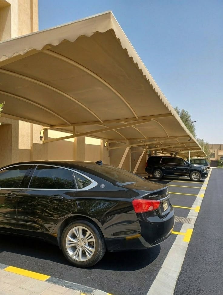 مظلات مواقف سيارات